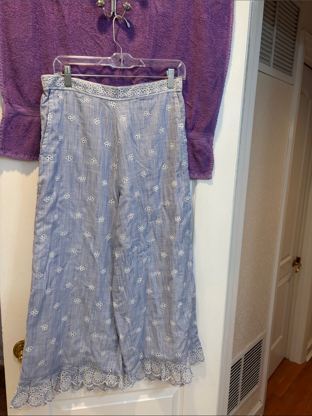 NWT Romeo & Juliet Couture Blue Striped Eyelet Wide-Leg Pants - Picture 1 of 7